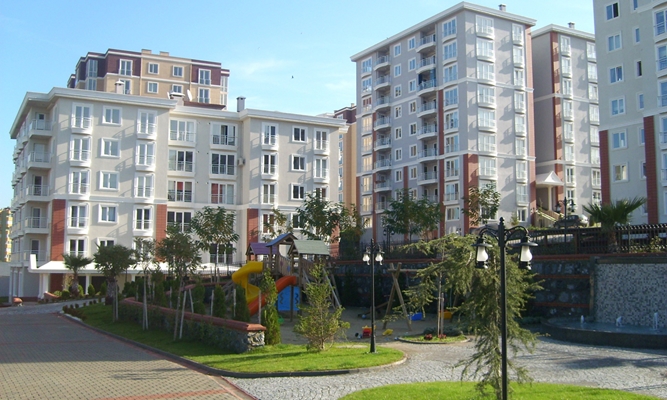 <table>
										<tr><td width=100><font color=#FFFFFF>Proje Adı:</font>
										</td><td width=160>Mutlucity
										</td><td width=100><font color=#FFFFFF>Lokasyon:</font>
										</td><td width=160>Kurtköy/Pendik
										</td><td width=100><font color=#FFFFFF>Arsa Alanı:</font>
										</td><td>12.258 m²
										</td></tr>
										<tr><td width=100><font color=#FFFFFF>İnşaat Alanı:</font>
										</td><td width=160>24.166 m²
										</td><td width=100><font color=#FFFFFF>Konut Alan:</font>
										</td><td width=160>18.764 m²
										</td><td width=100><font color=#FFFFFF>Konut Adedi:</font>
										</td><td>172
										</td></tr>
										</table>
										<table>
										<tr><td width=100><font color=#FFFFFF>Mimarlık Ofisi:</font>
										</td><td>Vuslat Vural Proje Geliştirme
										</td></tr>
										</table>